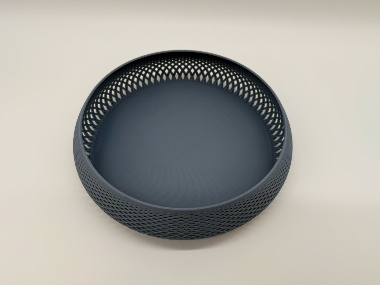 Design Schaal met Geometrisch Raster – Modern en Functioneel