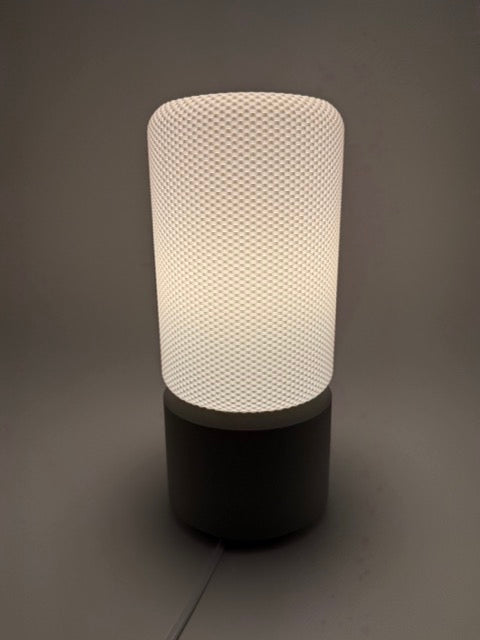 Moderne Tafellamp 'Dots' met Cilindervormige Witte Kap en Grijze Voet – Stijlvolle Sfeerverlichting