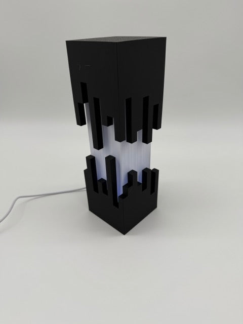 Design Tafellamp 'Future' met Zwart Uitgesneden Patroon en Kleurenwissel – Moderne Sfeerlamp met Afstandsbediening